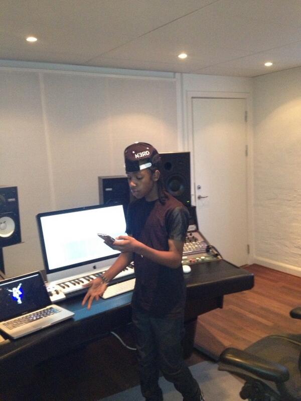 Akaiofficial's tweet photo. Studio! #copenhagenstyle! http://t.co/OKzCfGrYte