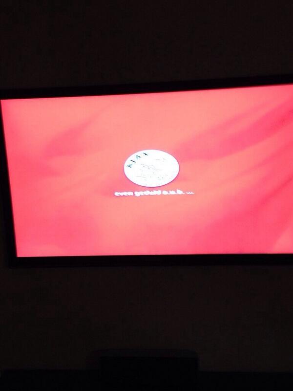 EHVersBeLike's tweet photo. Eindhovenaren Be Like #EHVersBeLike Ajax.... http://t.co/nrfadVz7Uj