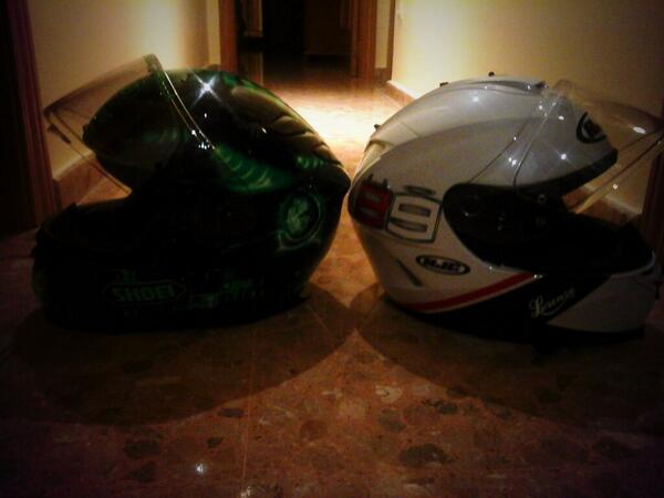 MartaCL8's tweet photo. Vespraeta de moto genial amb tu @javius46 http://t.co/vuygOGLJnR