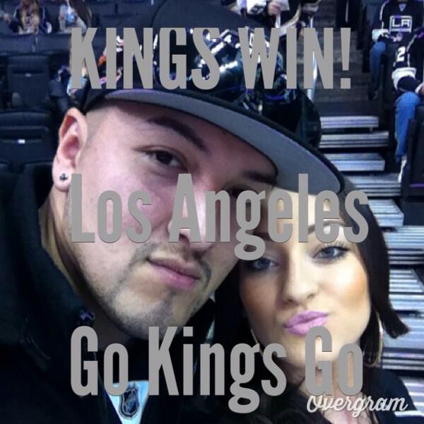 AmandaVelasquez's tweet photo. @LAKings Because we love our Kings!! 👑💜👑 Would be a blessing to attend..History taking place tonight! #GoKingsGo http://t.co/b6anwTs02n