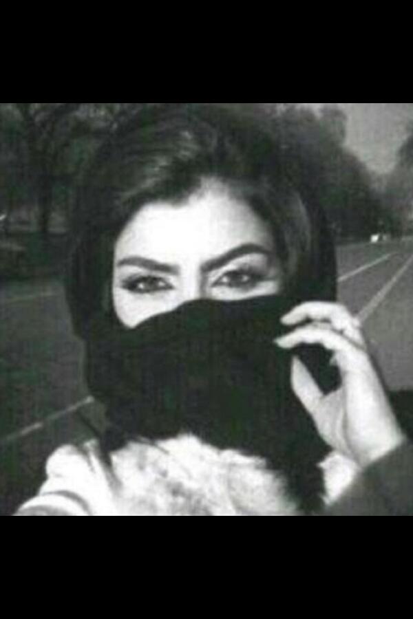 من دلعك Pa Twitter 5960227490311 Yaroo7roo7e طيب حط صورة بنت لابسه برقع وفي البر عند الغنم ليه لثام وحركات بنات المدينه