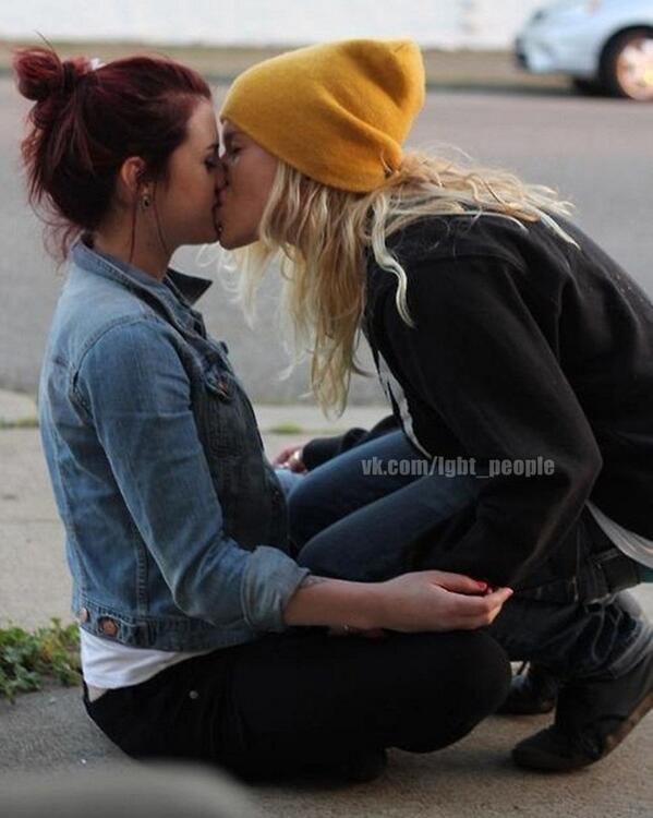NastyaStayls's tweet photo. @b_missis целовашки:* http://t.co/mu4DK0J2OG