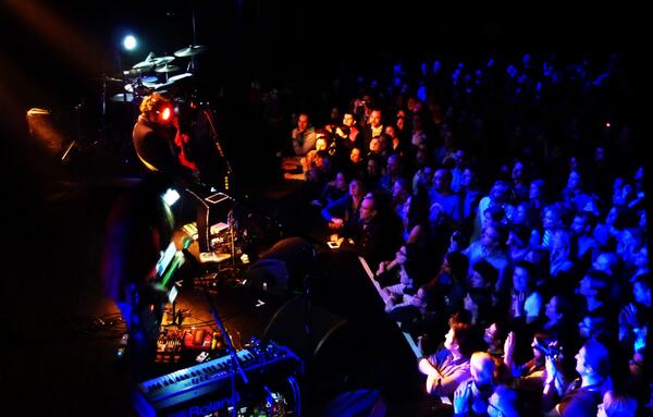 c'est parti ! #M250114 #LaboM <a href="/M_Chedid/">-M- Matthieu Chedid</a> <a href="/bradackley/">Brad Thomas Ackley</a>