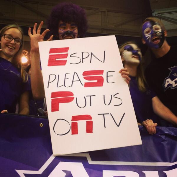 SouthlandSports's tweet photo. Great turnout by @ACUedu students for today's basketball doubleheader on @espn3! #SHSUvsACU http://t.co/2LEKRnmOGD