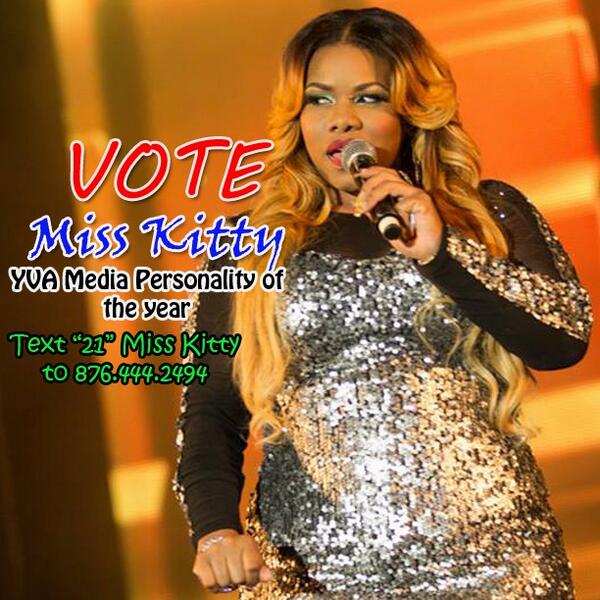 fluffymisskitty's tweet photo. Vote for me as @YouthViewAwards Favourite Media Personality. #YVAs2014 #DigiYVAs (Vote &amp; RT) http://t.co/UclFLwViD0