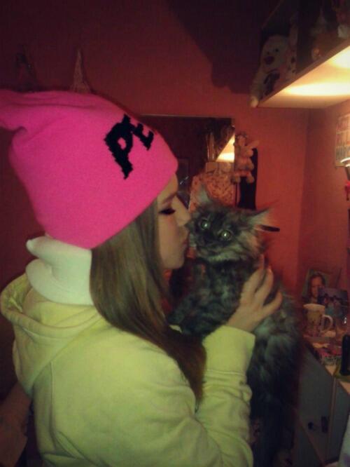 roxymester tweet picture