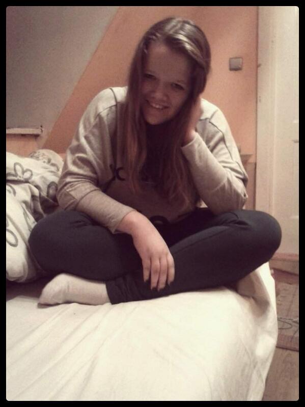 MirandaMadou's tweet photo. :)) http://t.co/3iEg2eEdRy
