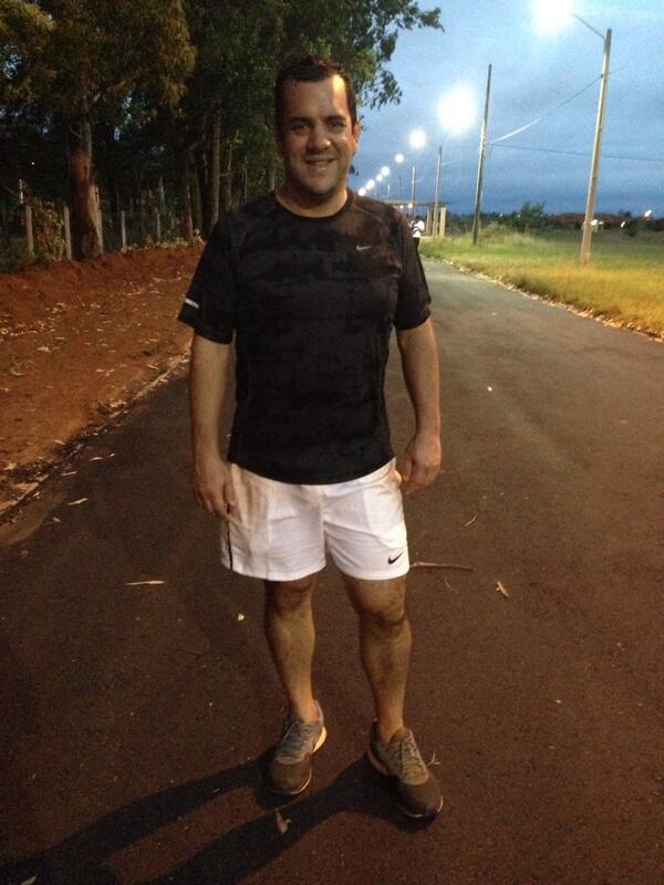 rodo_friedmann's tweet photo. En el parque del Guaira respirando aire puro. http://t.co/NPnMGgVyta