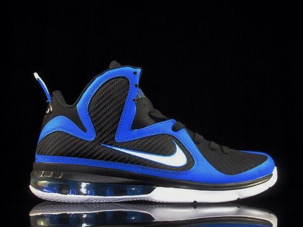 DailyKickss tweet picture
