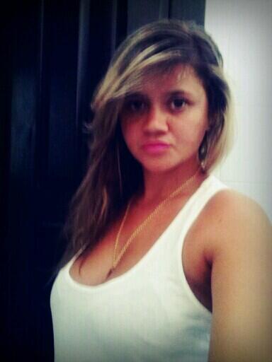 iris_daiane_2's tweet photo. Pra falta de amor e paixão , tequila , cachaça e limão (8) :* http://t.co/bkM8pAoZqr