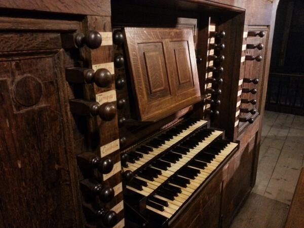 DrDiapason's tweet photo. Also this 16th century organ in Notre-Dame des Vertus. Thanking Sarah Kim for access to both organs! http://t.co/NjgBcprMtV