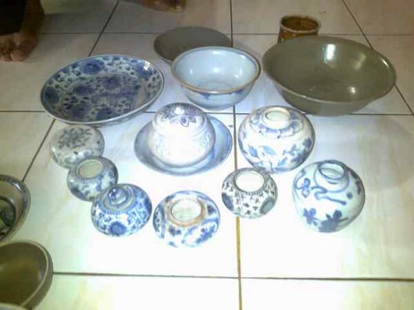 RirienSammana's tweet photo. Dijual keramik antik.... http://t.co/JWzyopqO82