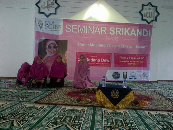 OsdCentre's tweet photo. @oki_setiana dalam seminar peran muslimah dalam ekonomi islam di universita muhammadiyah tangerang http://t.co/q0iMJvghkV