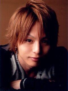ミュキャス紹介 青学2代目 乾貞治役 荒木宏文 19年6月14日 生まれ 通称あらやん アニメ テニスの王子様 では 財前光くんの声を担当しているよ Dl3の データは嘘をつかないよ 時の暴れっぷりから タミフル乾 と呼ばれているんだ Http T Co