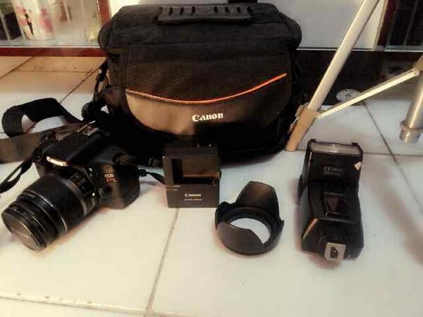 FS camera CANON kiss X4 barang gres alasan jual krn jarang dipakai dr pada berlumut dilemari.jual santai