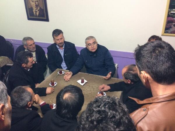 BurasiCorlu's tweet photo. "@unalbaysan: Ordu'lular derneğini ziyaret ettik cenaze nedeniyle başsağlığında bulunduk http://t.co/zknFxU6kZI"