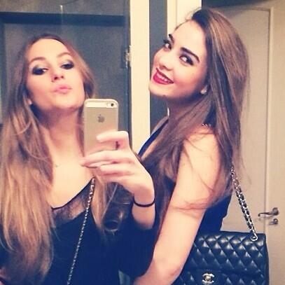 clauALT12's tweet photo. Miss u!!! @PatriAlbillos ❤️ http://t.co/PXYbkf1bgG