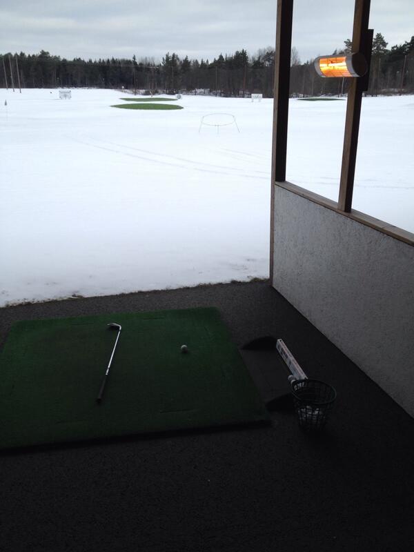 stefanjernberg's tweet image. piskar iväg järn 6a på järn 6a. Testar #Callaway x hot och #Rocketbladez