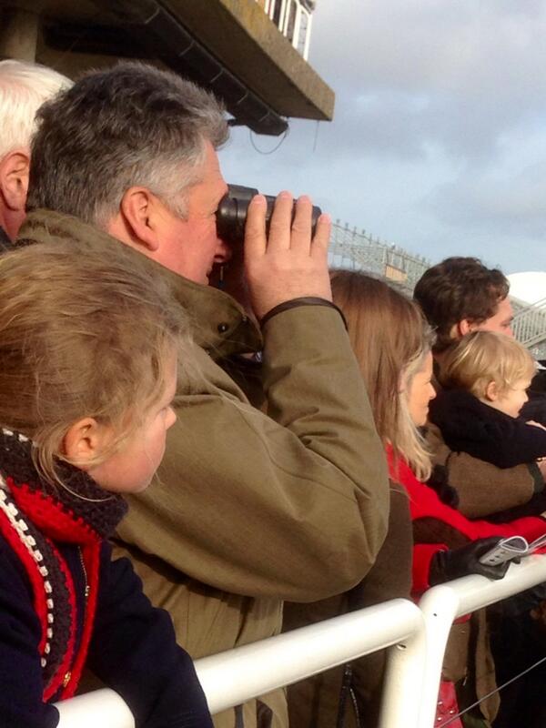 burnoutmediauk's tweet image. Stood next to a very famous trainer yesterday @PFNicholls #notips 🏇