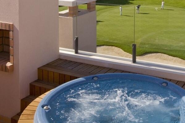 private jacuzzi terrace overlooking the 12th green-royal-Vale do Lobo