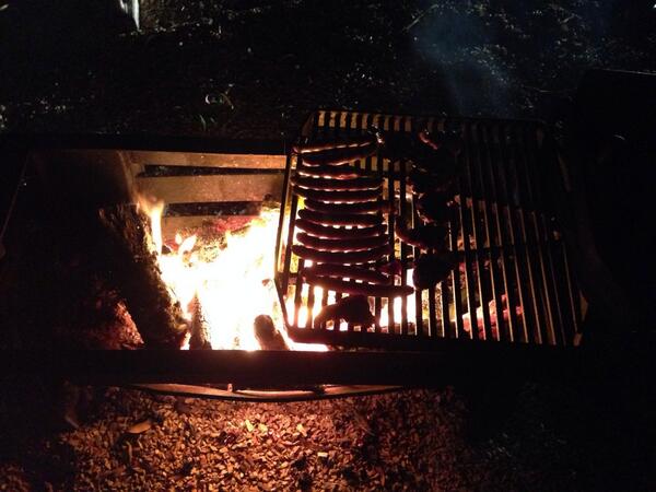 HaydosTweets's tweet photo. Can't think of a better way to finish  Australia Day #wouldn'tbedeadforquids http://t.co/OvVFZpl2vK
