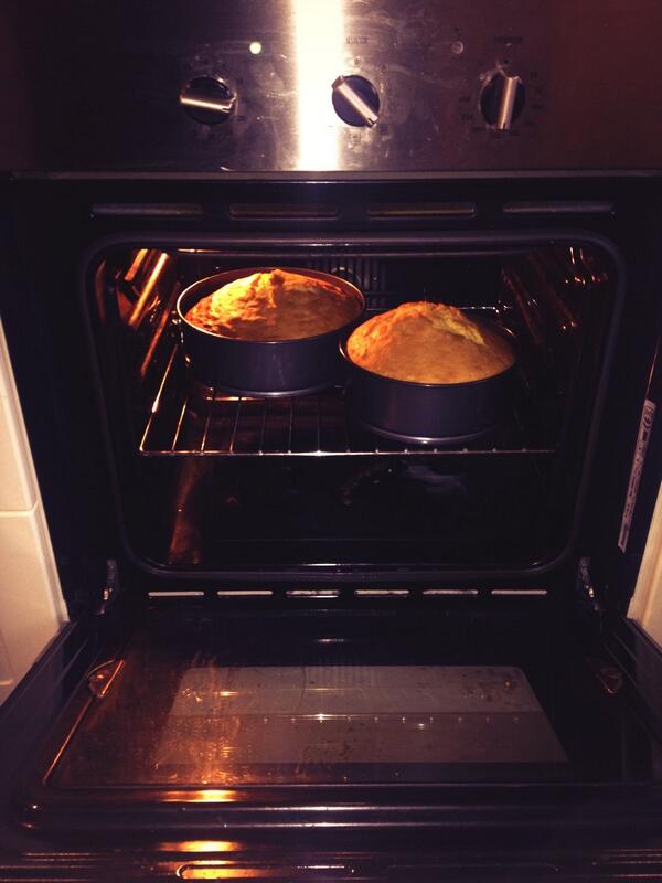 Sarnies made, cakes a bakin.....multiple responsibilities ahead of today's match!