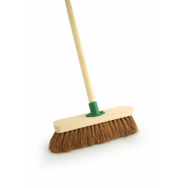 Denzil_ofah's tweet photo. In memory of Triggers broom. 

Did you known this old broom's had 17 new heads and 14 new handles in its time? http://t.co/Aa2UW6jVMo