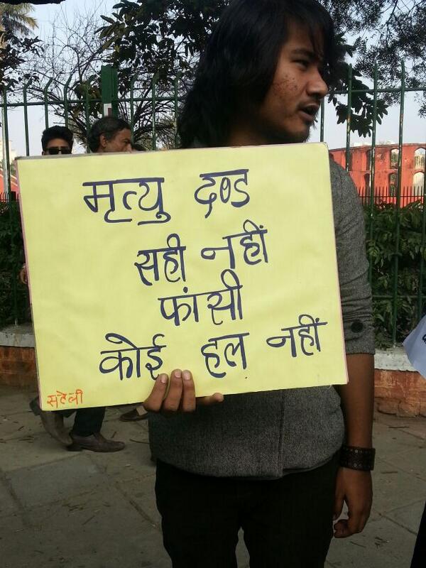 peoplertr's tweet photo. Mrityu dand sahi nahi, phaansi koi hal nahi! #ReclaimTheRepublic http://t.co/3UhsKKw3Aj
