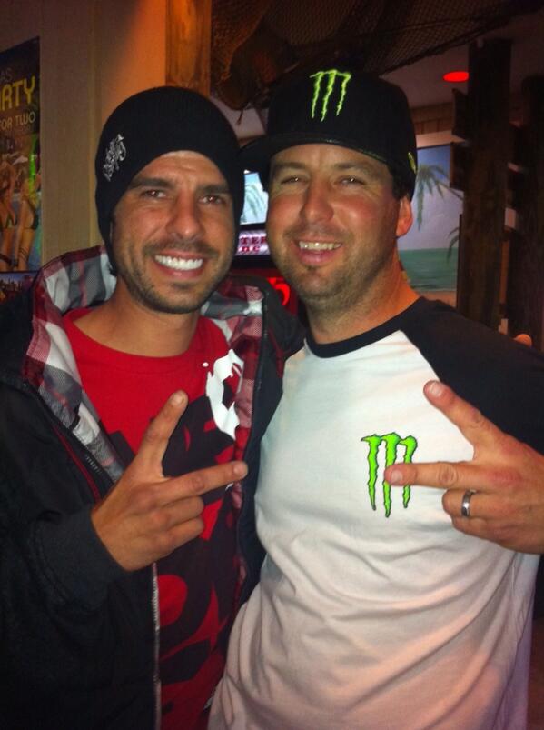 Alex Ewing tweet media