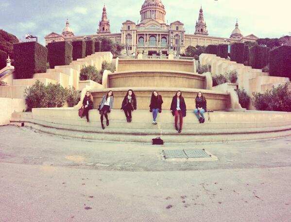 albi_crespo's tweet photo. Ultimando un fin de semana increíble en #BCN con @MaruOrtiz7 @gabipsomarriba @BeaAvP @lourdespgallo #Moni #Cuqs http://t.co/fzYkw9YrUX
