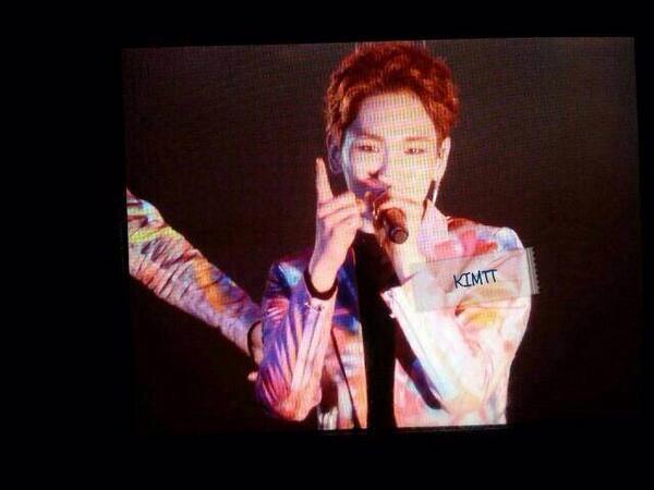 140126 Key @ Festival Tour in Hong Kong Be6ISSTCcAAQh4s