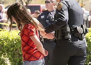 Ad4Jb's tweet photo. More and more stories about these girls are poping up, fighting for what they belieb #FreeBieber #cuffs4bieber http://t.co/w7Imq3g7Wy