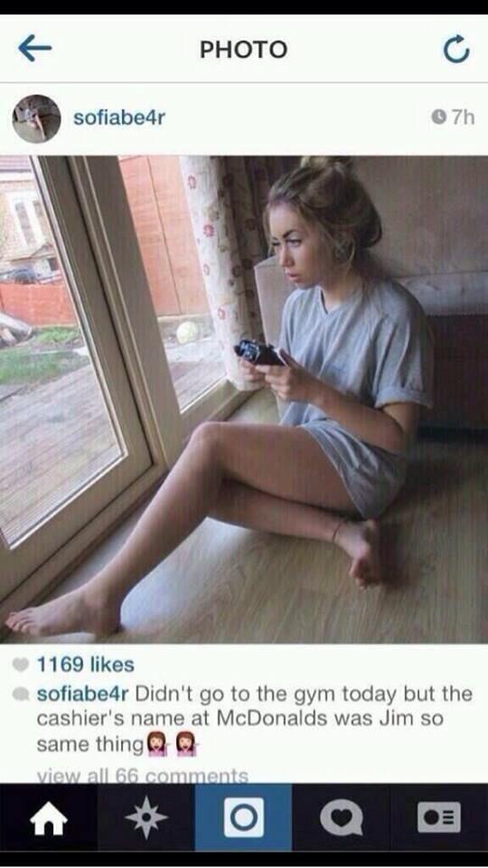 WatchThisCunt's tweet photo. Wish I had an xbox in my garden 😂 http://t.co/54FLNmQf7s