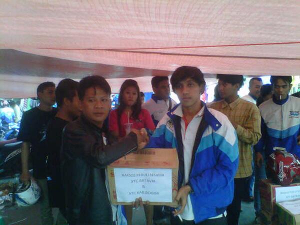 BBharyant's tweet photo. *EE*文中忙 Batavia &amp; *EE*文中忙 Bogor http://t.co/An91A5cbfH