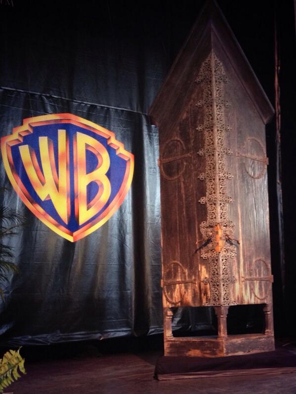 Universal Orlando Resort On Twitter This Vanishing Cabinet Will Be Seen In Knockturn Alley When Diagonalley Opens Summer 2014 Hpcelebration Http T Co Upbrqubb0k