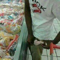MasiloMoabi's tweet photo. Hahahaha des onyaka seshabo plss hlp (security) http://t.co/QGlsIpJYo0