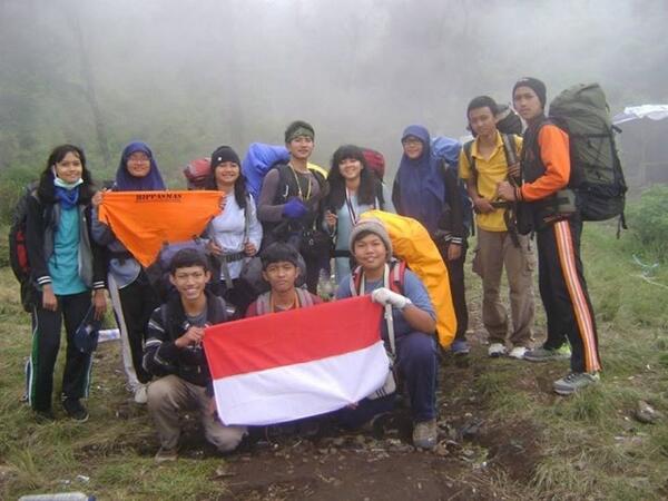 Hippasmas's tweet photo. 27/12/13 kopkopan gn.welirang http://t.co/c0ain3p5nj