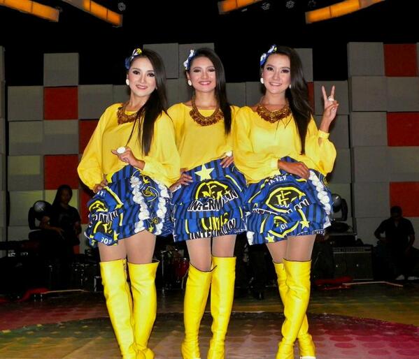 Kemarin siang at <a href="/stasiun_dangdut/">#StasiunDangdut</a> #LateUpload