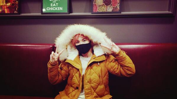 1122ddww's tweet photo. 막내 찬양하다 갈거야 http://t.co/Y6BRHh4bAW