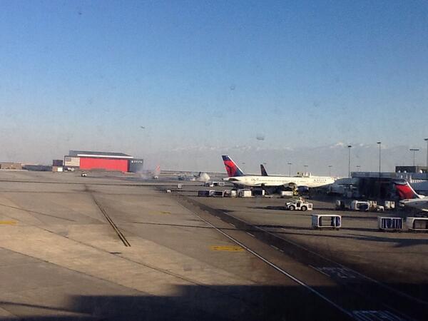 katherinemonk's tweet image. #sundance14 So long SLC. So long Sundance. So long was the slog I forgot 'bout liquids. So long water bottle