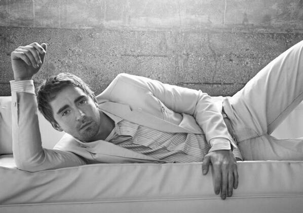 #SeductiveSunday How about these sheets, @morrighannlaw?