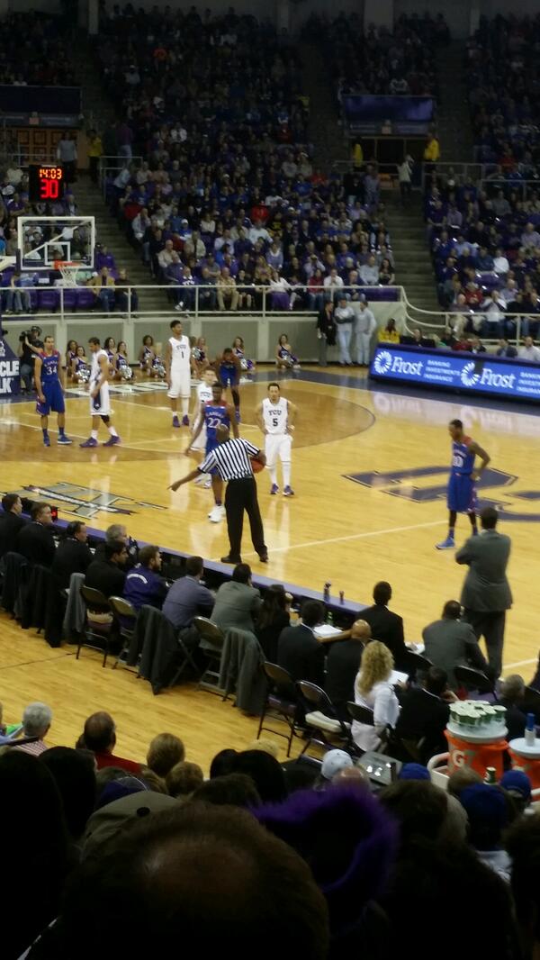 jjstation_'s tweet image. @TCU #tcu vs #jayhawks got 2 see #1NBA  recruit @AndrewWiggins 
Very exciting!