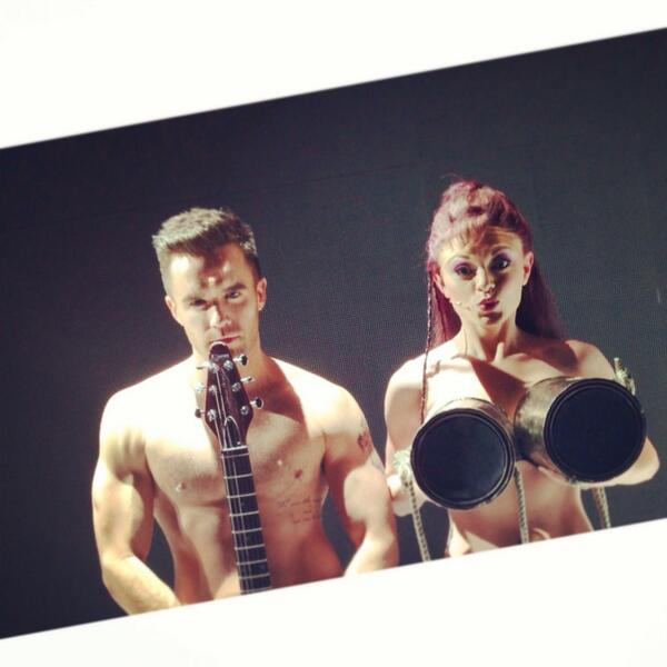 rubylewla's tweet photo. Stripping it down for the #100thPerformance of @wwrytour with @BrianJustinCrum! Rock on! http://t.co/kJuRffzJyz