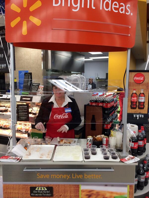 Walmart3659's tweet photo. Mmm chicken samples. #ready4fresh @Walmart3659 http://t.co/lxVt5vewd3