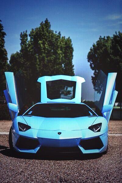 CarsFromEarth's tweet image. blue lambo