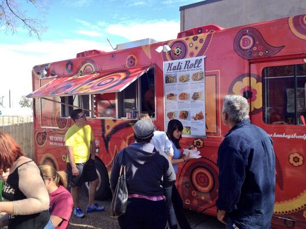 FWFoodPark's tweet photo. Must be a meeting of @SimplyDosa fan club!  Serving here today with @Gepettopizza @aTasteof_La @LifeIsSweetFTW + 2 http://t.co/kK23YiKqMo