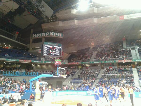 EvaEdJaguar's tweet photo. @clubestudiantes vamos ganando!Q emoción!! #cruzandolosdedos http://t.co/7uOuxnVqSj