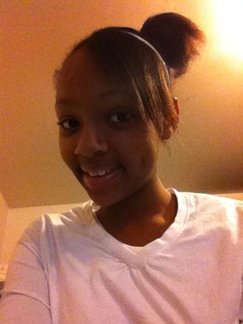 Princess_Myia's tweet photo. Selfie❤️❤️❤️❤️ http://t.co/kidnI9PRag