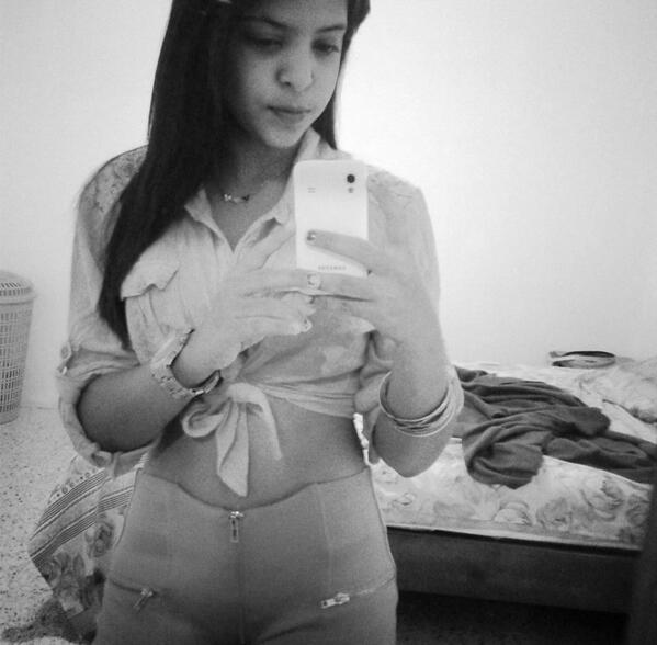 Stefannyvrv_'s tweet photo. Hola. http://t.co/tZmWmQXdaH