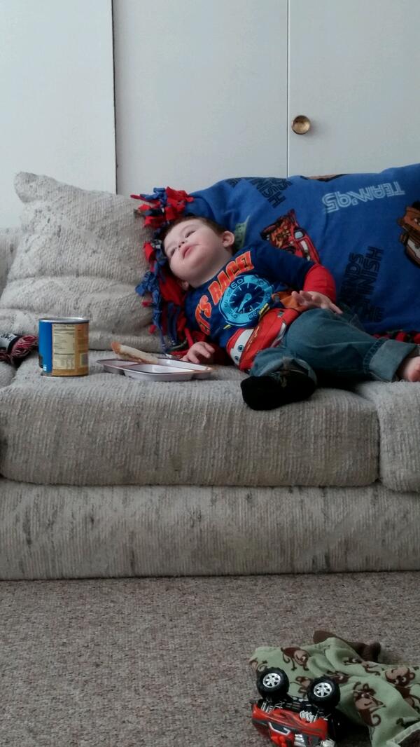 brehmer34's tweet photo. @SierraNMcCormic my ill boy loves #antfarm http://t.co/r5yown61bp